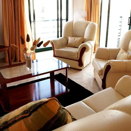 Villa Pine Meia Praia