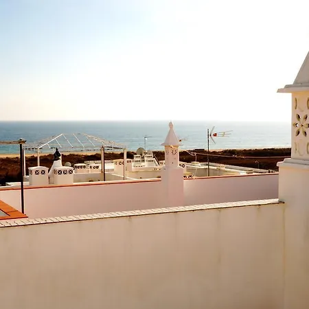 Villa Pine Meia Praia