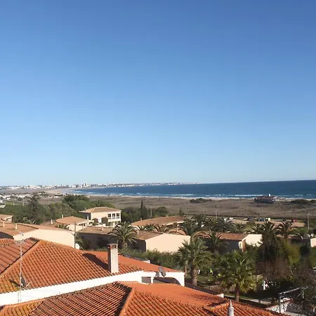 Villa Pine Meia Praia *